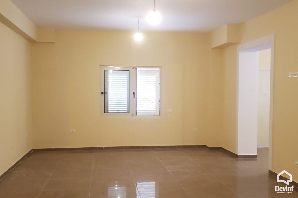 Tirane Qera Zyre  Zyra ne Rrugen e Kavajes zyre qender estetike klinike spitalore qender masazhi klinike dentare