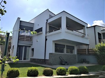 Vile Qera Ne nje kompleks residencial prane TEG