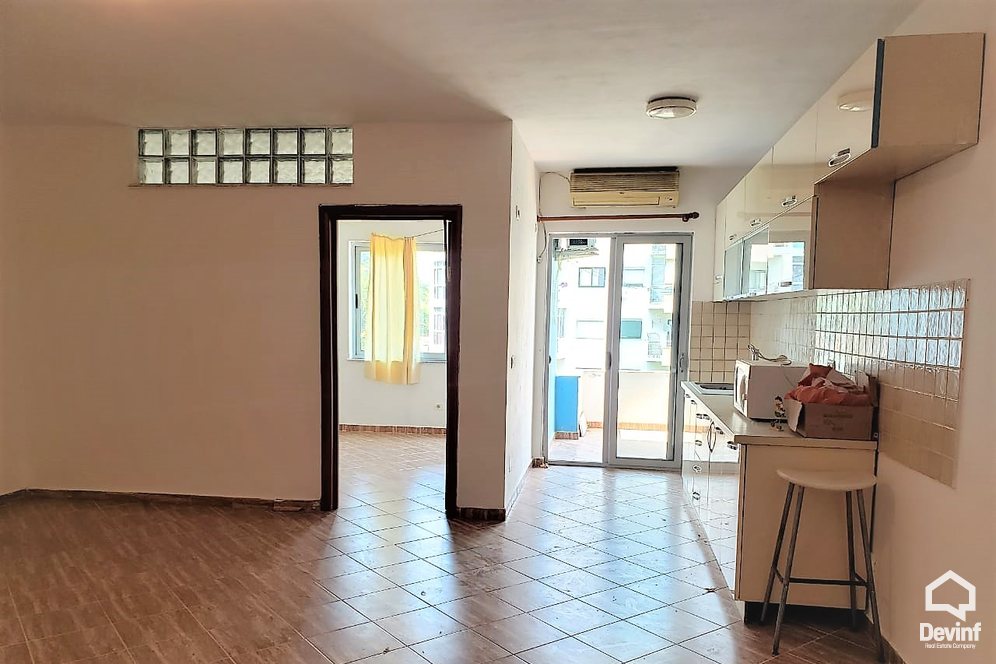 Tirane Shitje Apartament 1+1+A Apartamenti ndodhet prane Freskut apartament