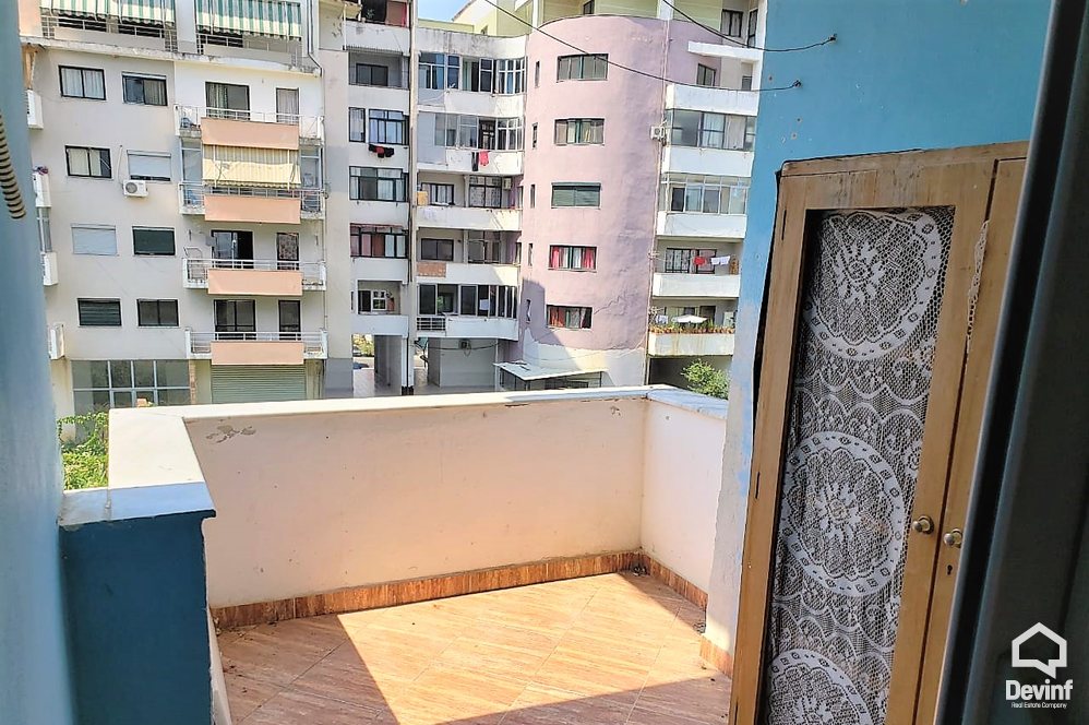 Tirane Shitje Apartament 1+1+A Apartamenti ndodhet prane Freskut apartament