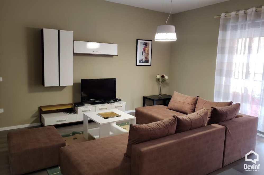 Tirane Qera Apartament 2+1+A Apartament ne Rr. Kavajes apartament