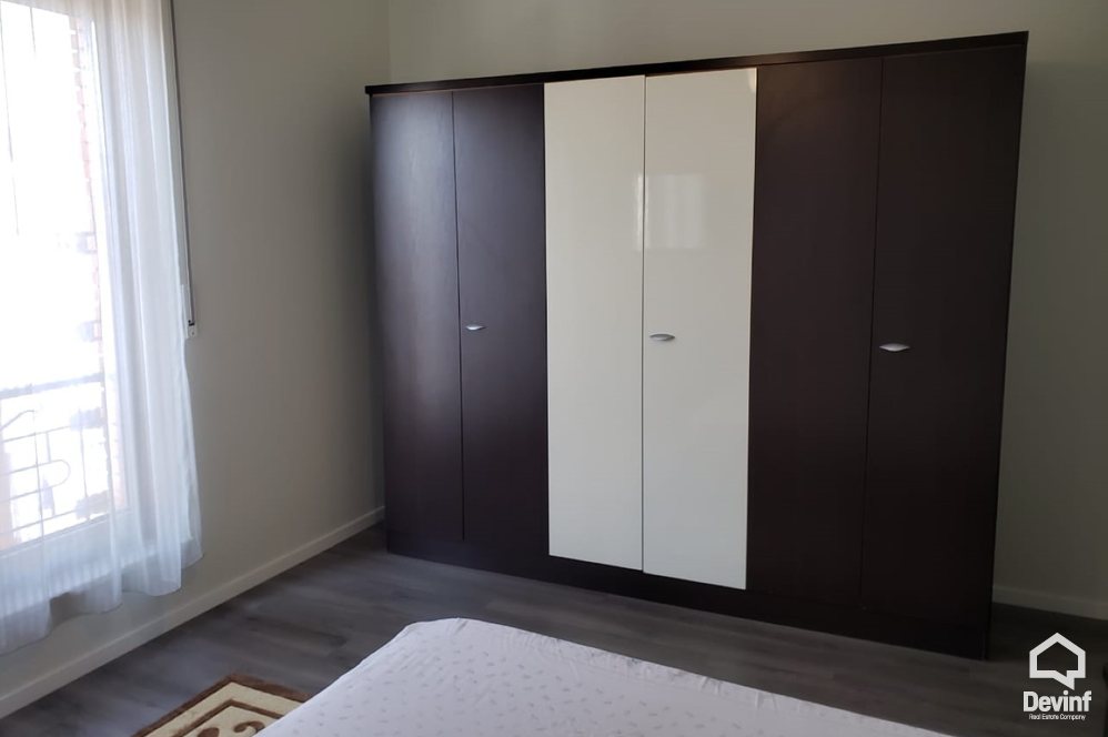 Tirane Qera Apartament 2+1+A Apartament ne Rr. Kavajes apartament