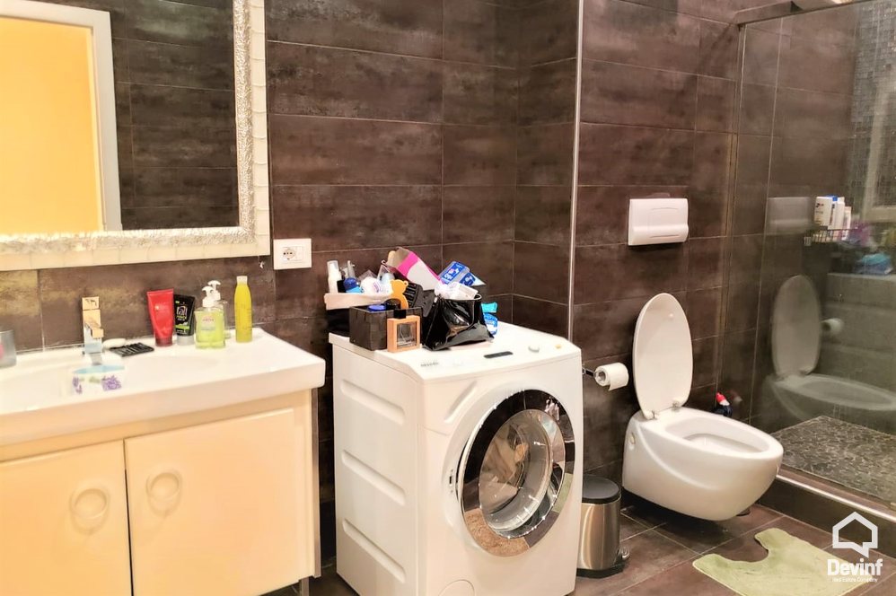 Tirane Shitje Apartament 2+1+A Rruga Skender Luarasi, Komuna e Parisit apartament