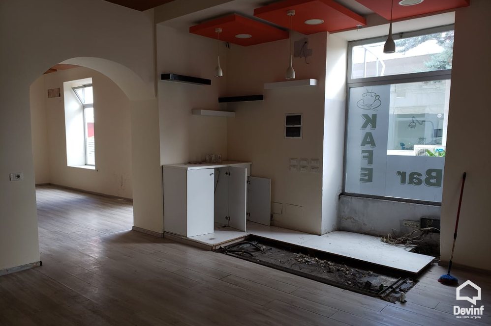 Tirane For Rent Shop  The shop is located in Qytet Studenti area Shop Bar-Coffee