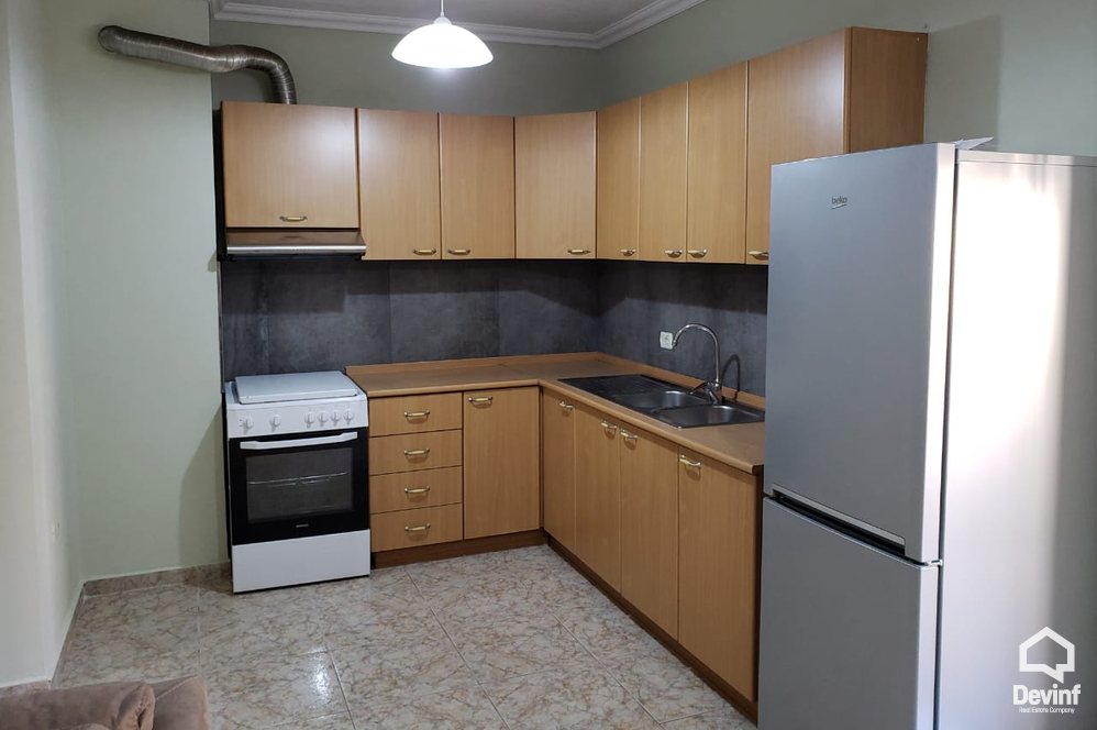 Tirane Qera Apartament 2+1+A Apartament ne Rrugen Komuna e Parisit apartament