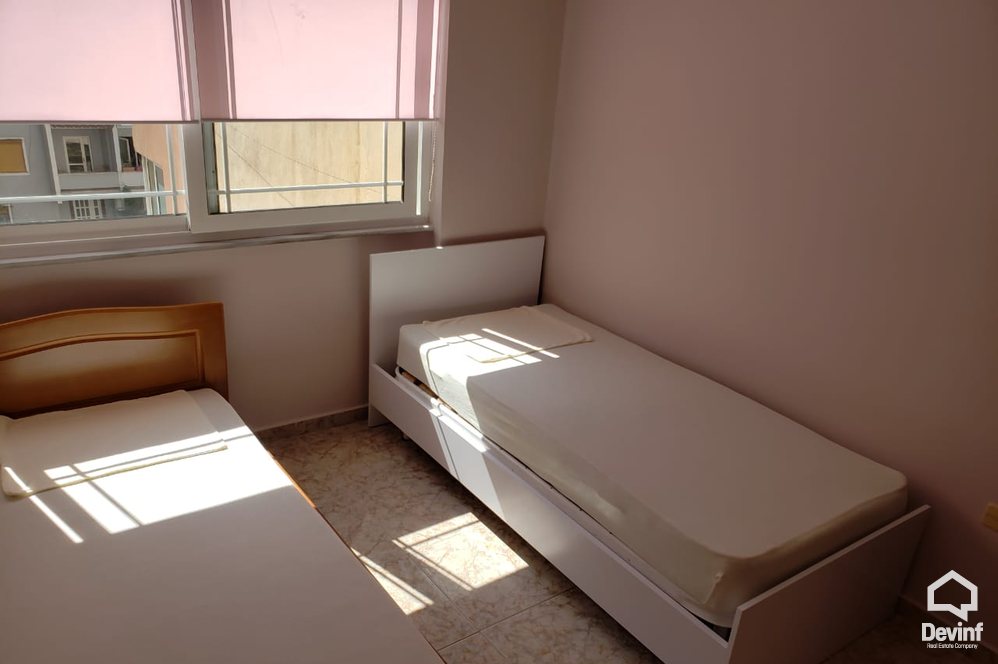 Tirane Qera Apartament 2+1+A Apartament ne Rrugen Komuna e Parisit apartament