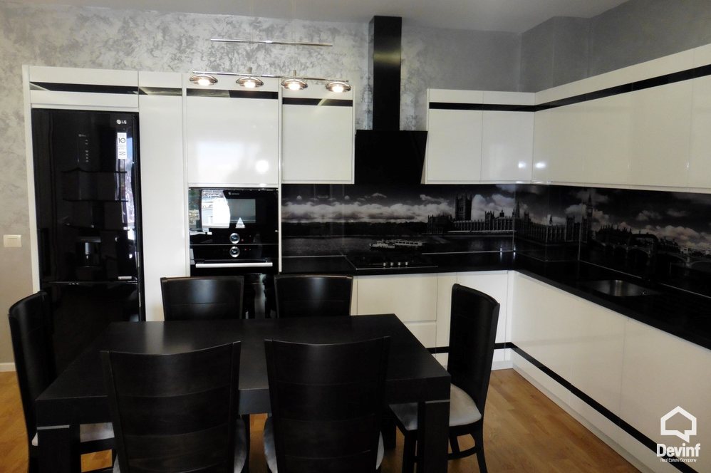 Tirane For Sale Apartment 2+1+A Near the Botanical Garden Apartment