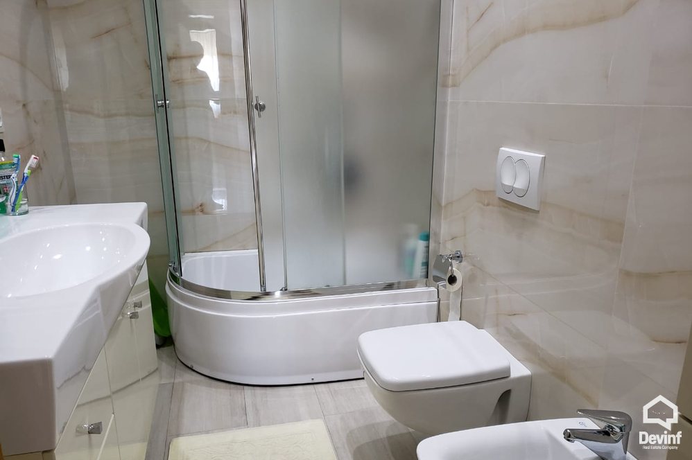 Tirane For Rent Apartment 2+1+A Near the Wilson Square Apartment