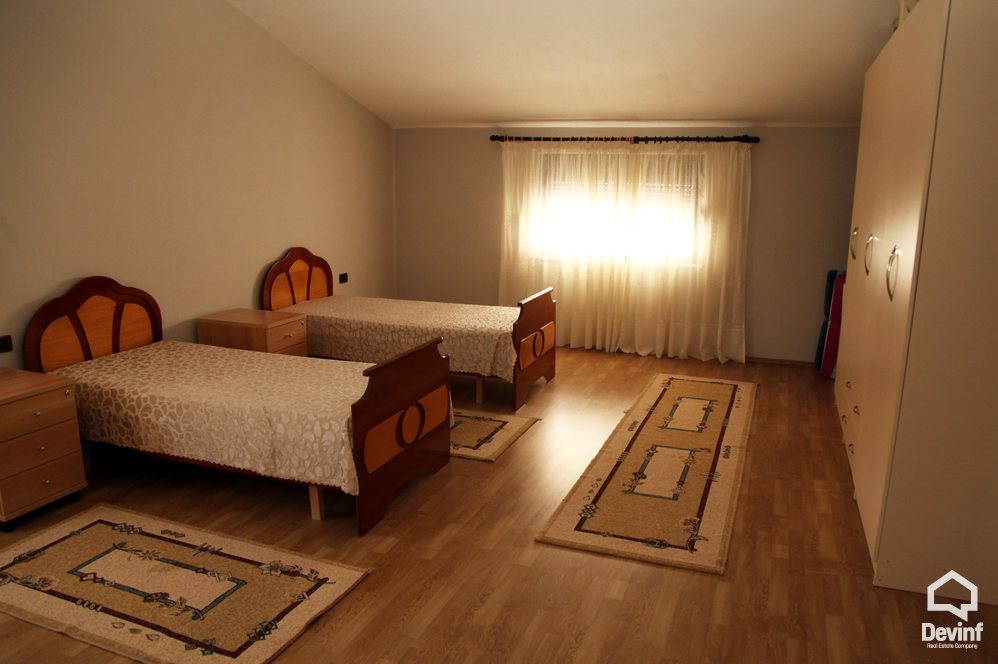 Tirane For Sale Villa Me shume se 4 dhoma Near Farka Lake, Tirane Villa