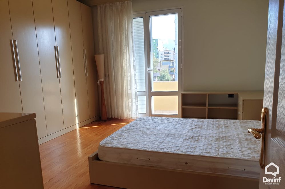 Tirane Shitje Apartament 3+1+A Prane Stadiumit Dinamo apartament
