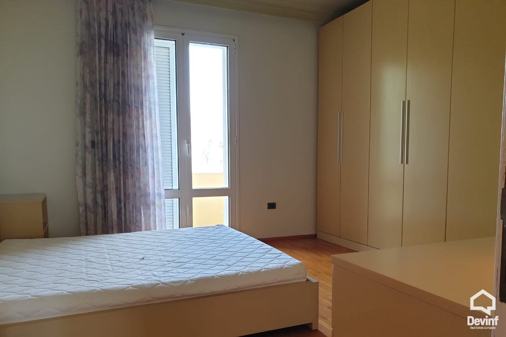 Tirane Shitje Apartament 3+1+A Prane Stadiumit Dinamo apartament