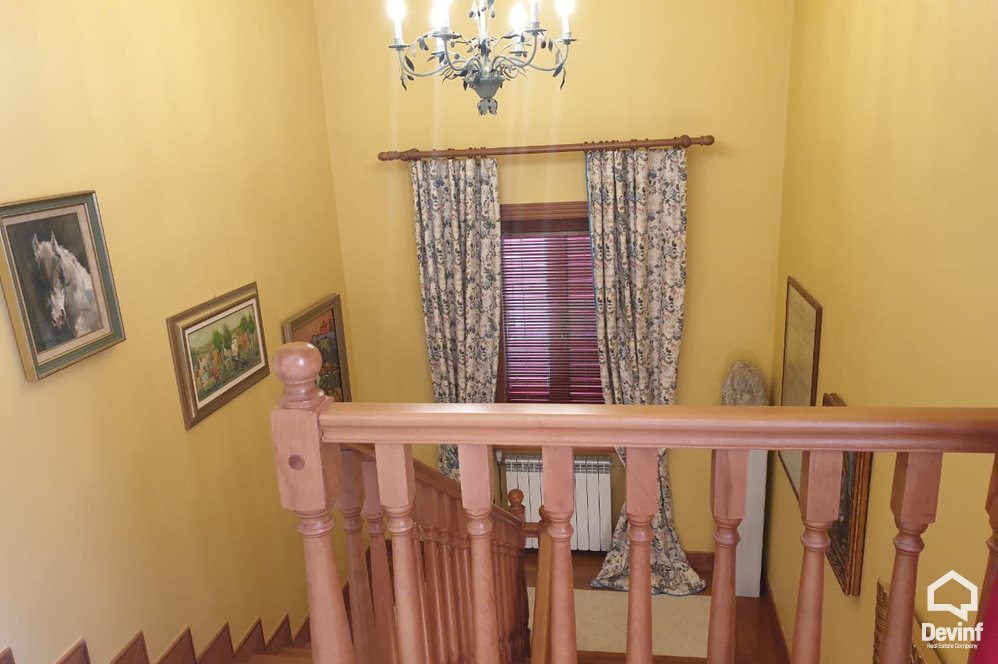 Tirane For Rent Villa 4+1+G In a residential area on the outskirts of Tirana Villa