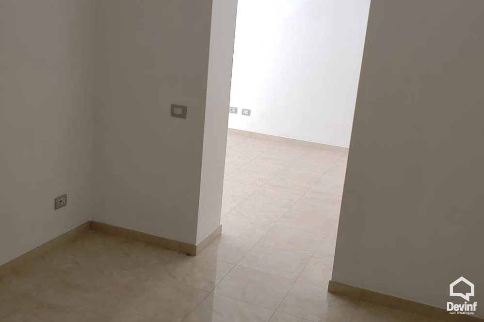 Tirane Qera Dyqan  Prane qendres se Tiranes zyre dyqan