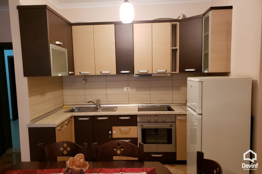 Tirane Qera Apartament 1+1+A Apartament tek Zogu i Zi apartament