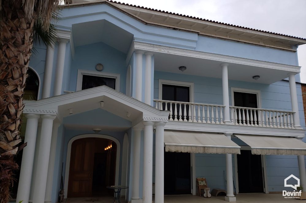 Tirane For Sale Villa Me shume se 4 dhoma Villa close to Dibra Street Villa