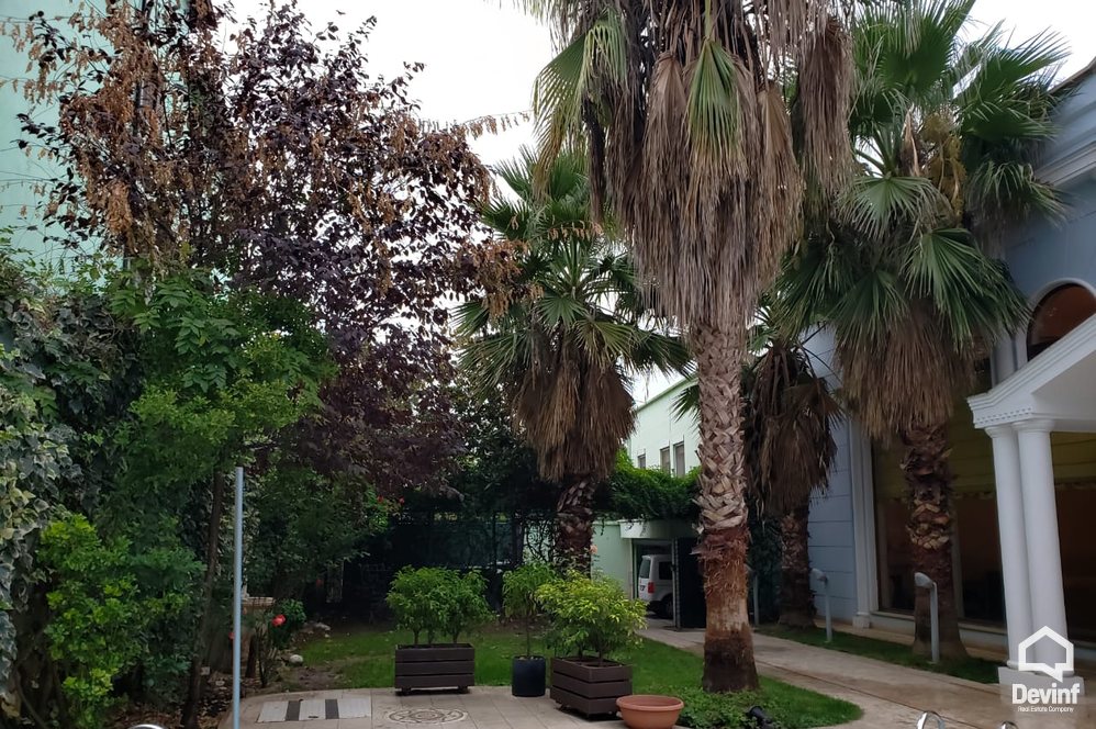 Tirane For Sale Villa Me shume se 4 dhoma Villa close to Dibra Street Villa