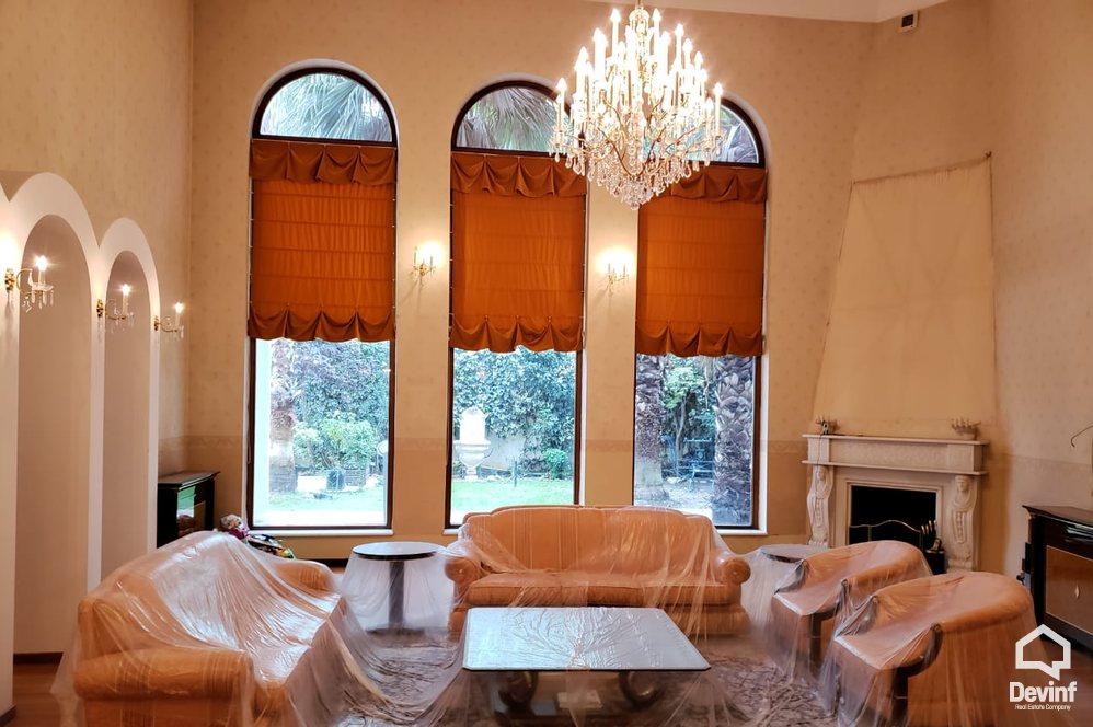 Tirane For Sale Villa Me shume se 4 dhoma Villa close to Dibra Street Villa