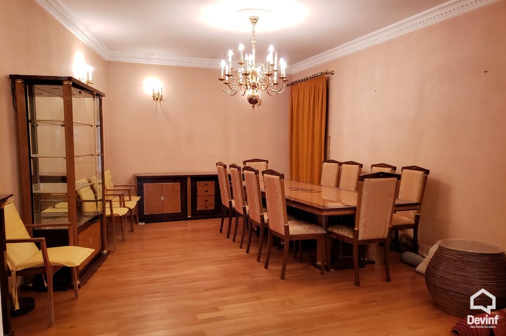 Tirane For Sale Villa Me shume se 4 dhoma Villa close to Dibra Street Villa