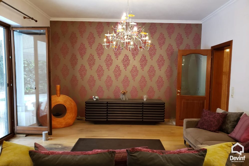 Tirane For Sale Villa Me shume se 4 dhoma Villa close to Dibra Street Villa