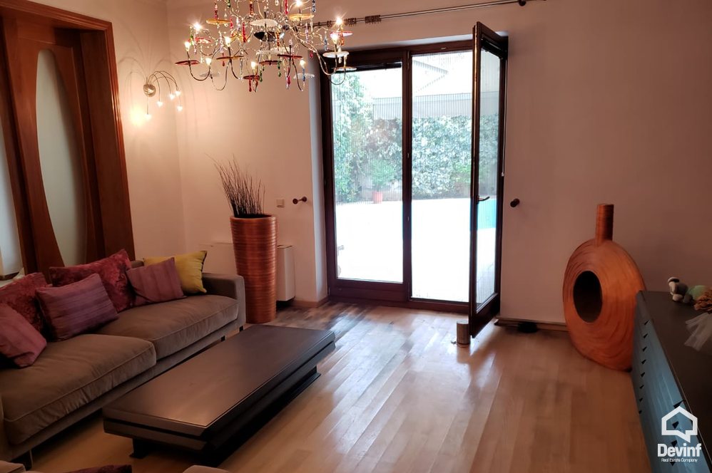 Tirane For Sale Villa Me shume se 4 dhoma Villa close to Dibra Street Villa
