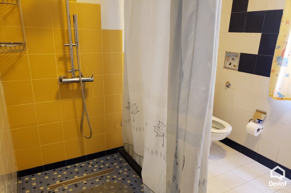 Tirane For Sale Villa Me shume se 4 dhoma Villa close to Dibra Street Villa
