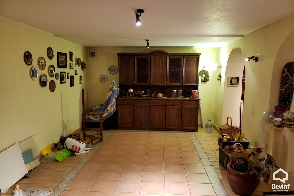 Tirane For Sale Villa Me shume se 4 dhoma Villa close to Dibra Street Villa