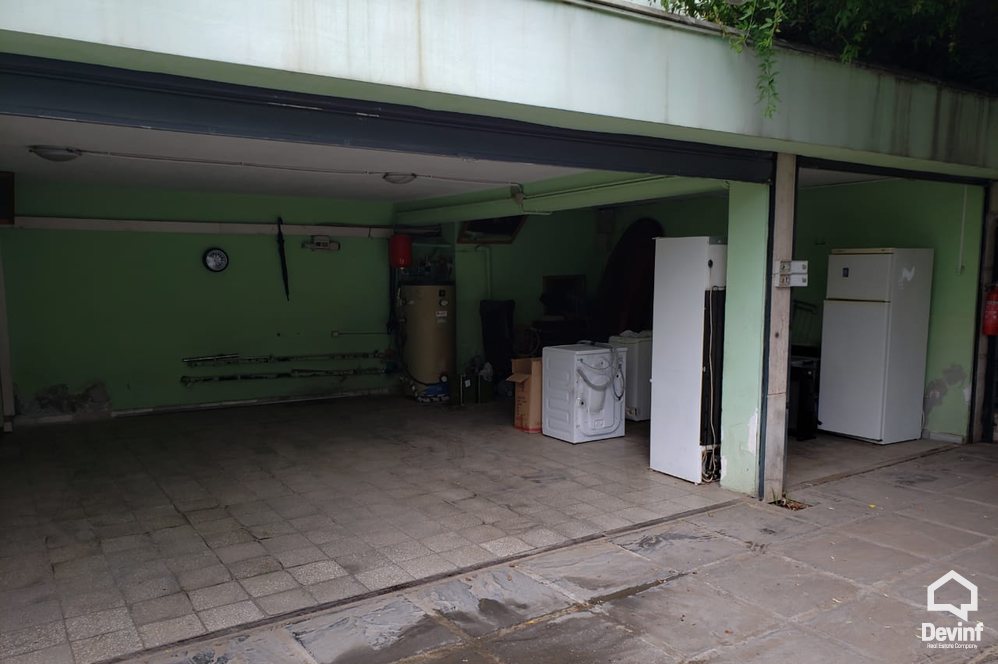 Tirane For Sale Villa Me shume se 4 dhoma Villa close to Dibra Street Villa