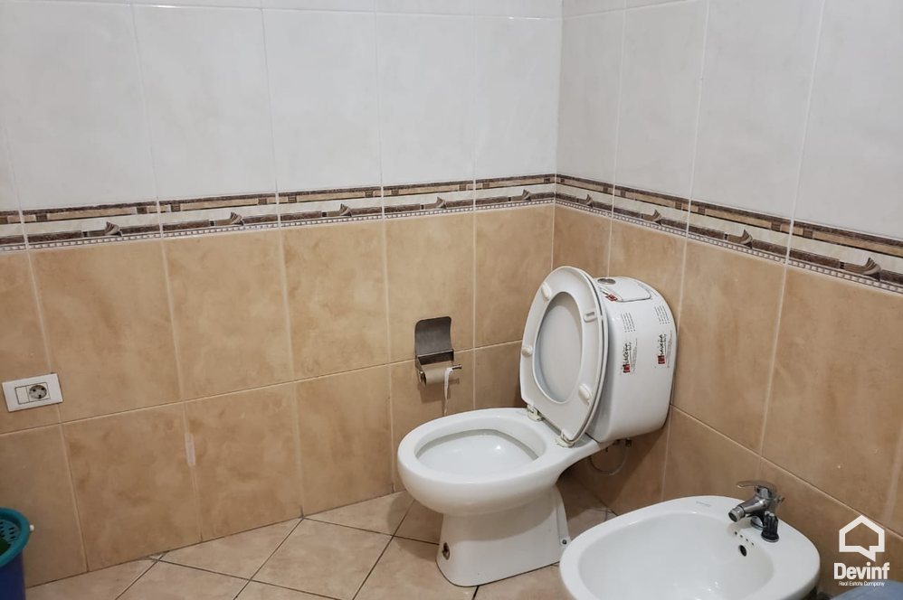 Tirane Qera Zyre 2+1+A  apartament
