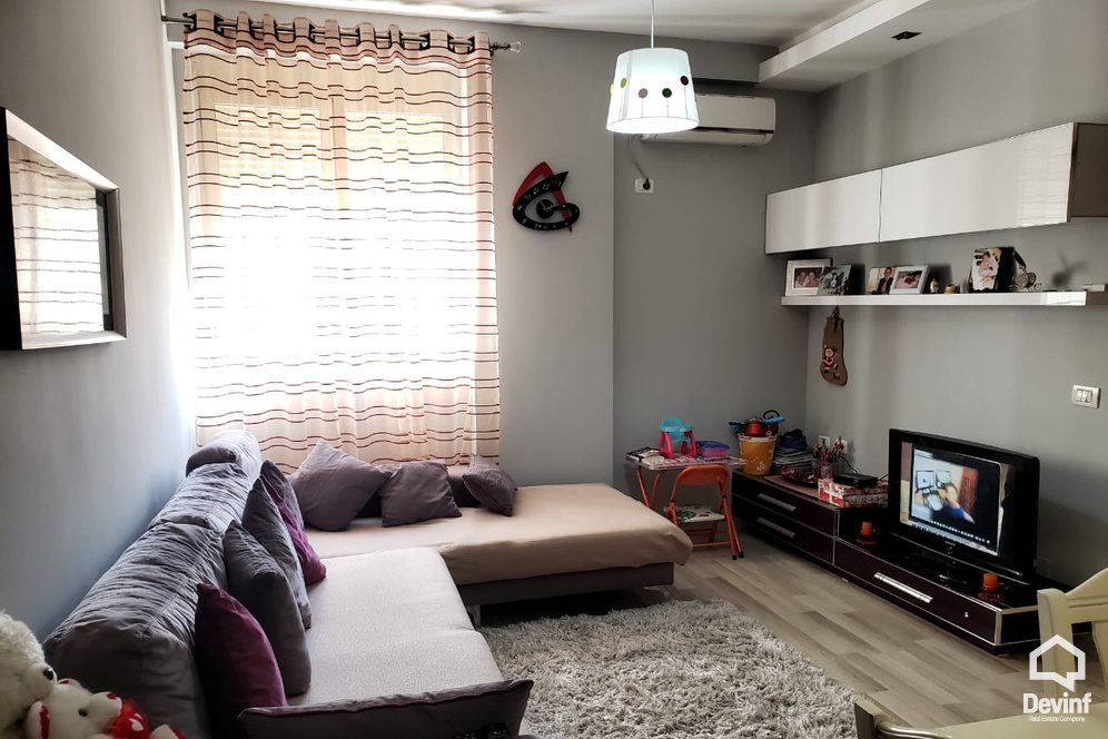 Tirane Shitje Apartament 2+1+A Prane Kopeshtit Botanik apartament