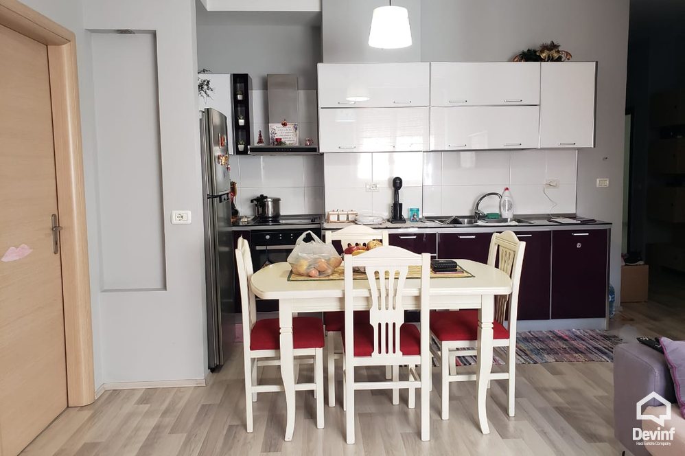 Tirane Shitje Apartament 2+1+A Prane Kopeshtit Botanik apartament
