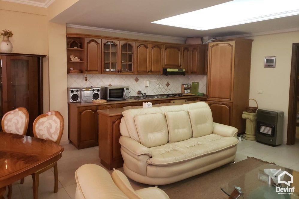 Tirane Qera Apartament 2+1+A Ne Bulevardin Zogu i I apartament
