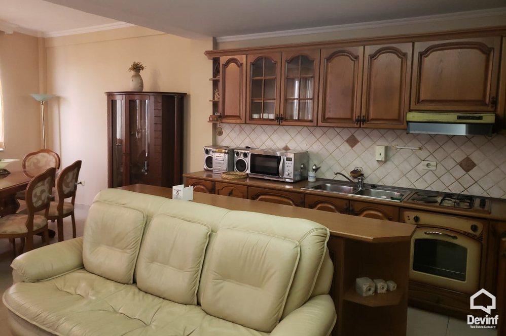 Tirane Qera Apartament 2+1+A Ne Bulevardin Zogu i I apartament