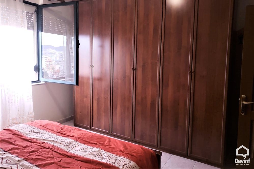 Tirane Qera Apartament 2+1+A Ne Bulevardin Zogu i I apartament