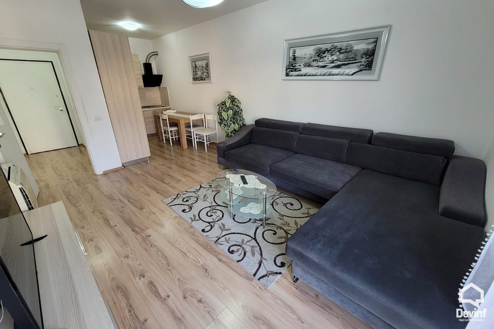 Tirane Qera Apartament 2+1+A Pallat i ri prane qendres tregtare Toptani apartament