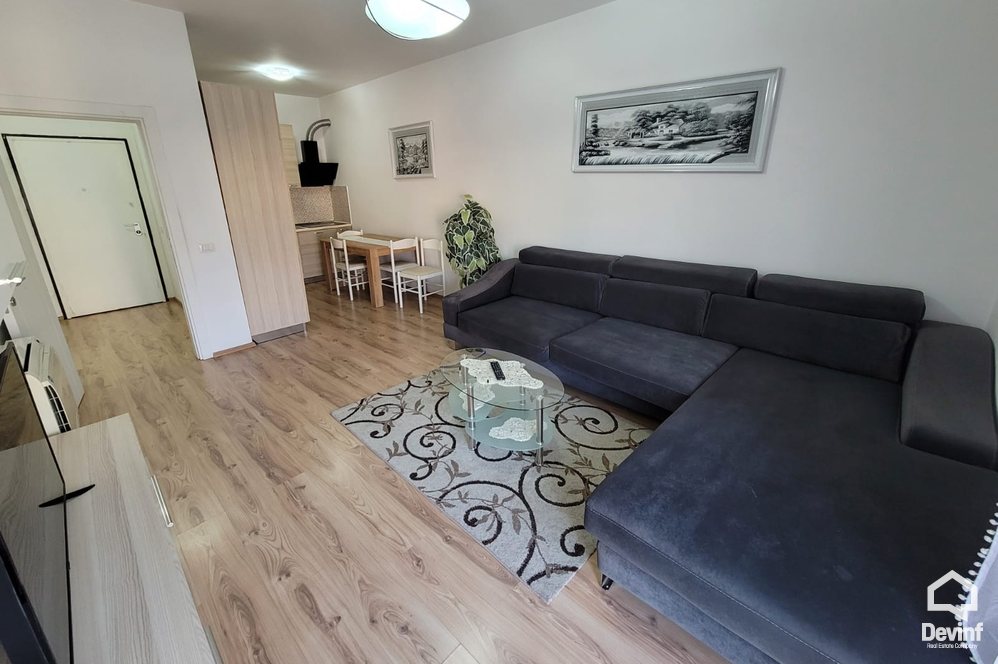 Tirane Qera Apartament 2+1+A Pallat i ri prane qendres tregtare Toptani apartament