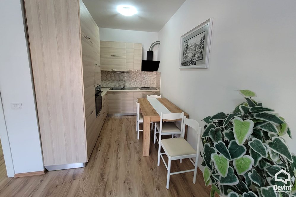 Tirane Qera Apartament 2+1+A Pallat i ri prane qendres tregtare Toptani apartament