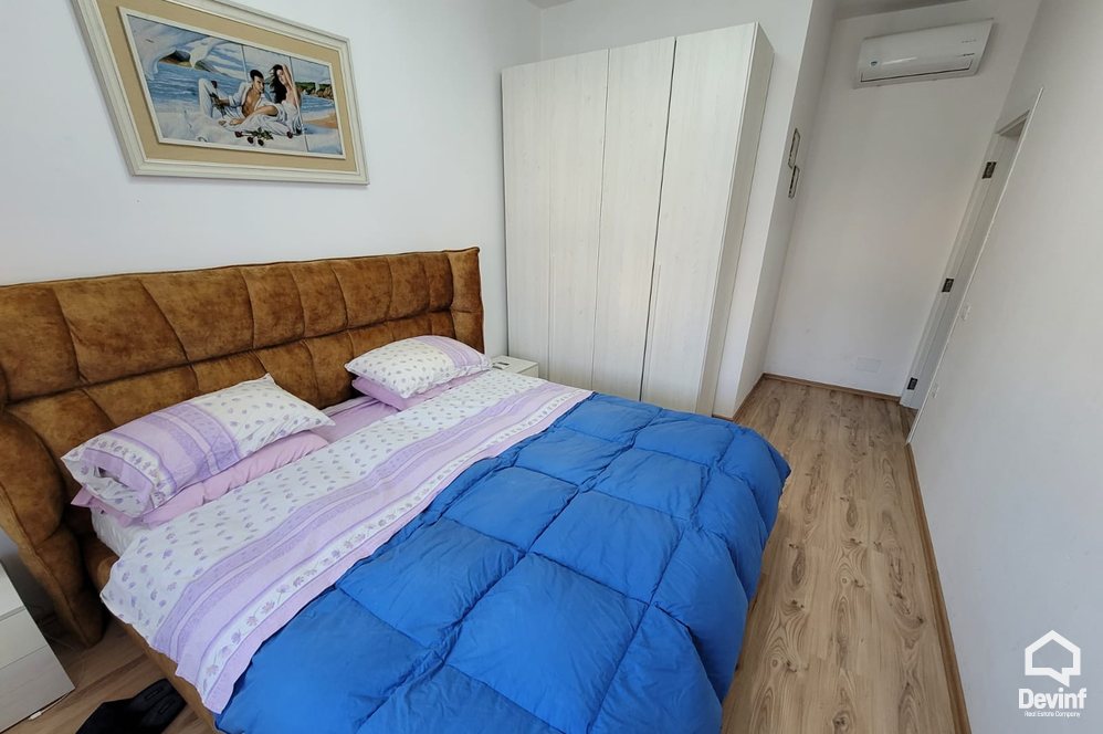 Tirane Qera Apartament 2+1+A Pallat i ri prane qendres tregtare Toptani apartament
