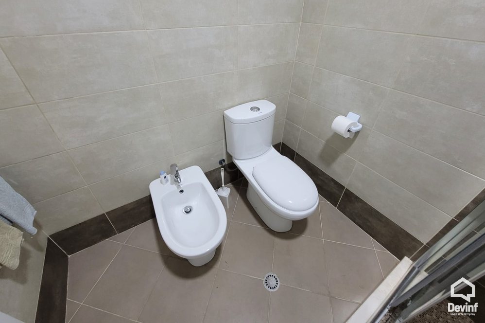 Tirane Qera Apartament 2+1+A Pallat i ri prane qendres tregtare Toptani apartament