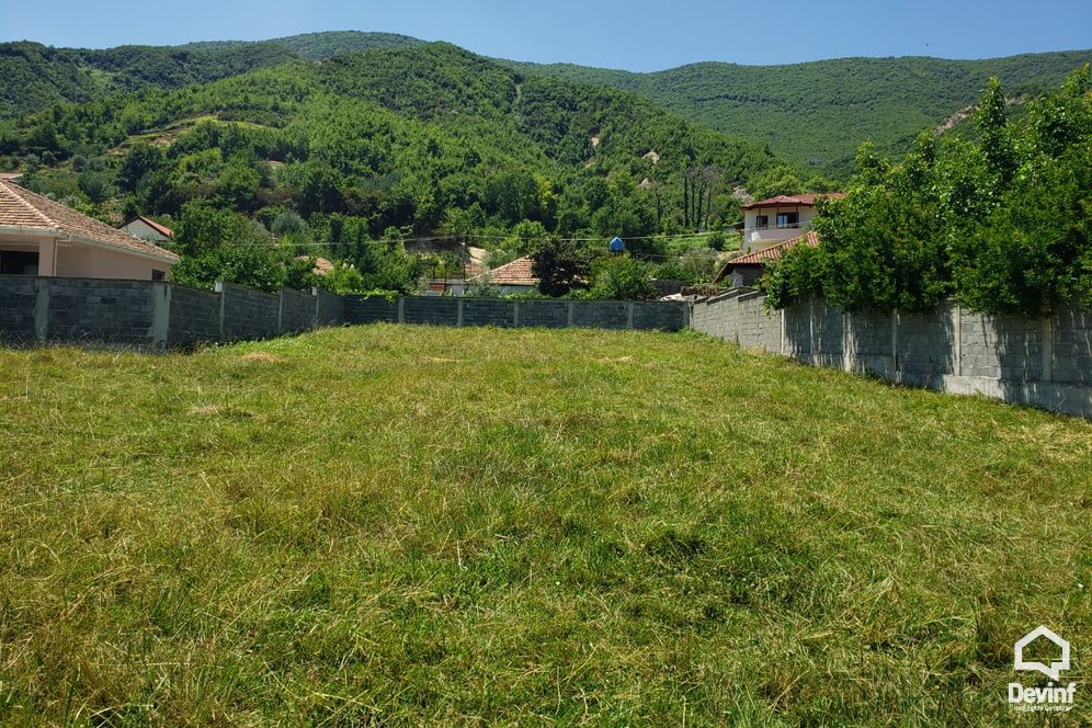 Ne Shitje Toke  Toka ndodhet ne zonen e Berzhites Tirane