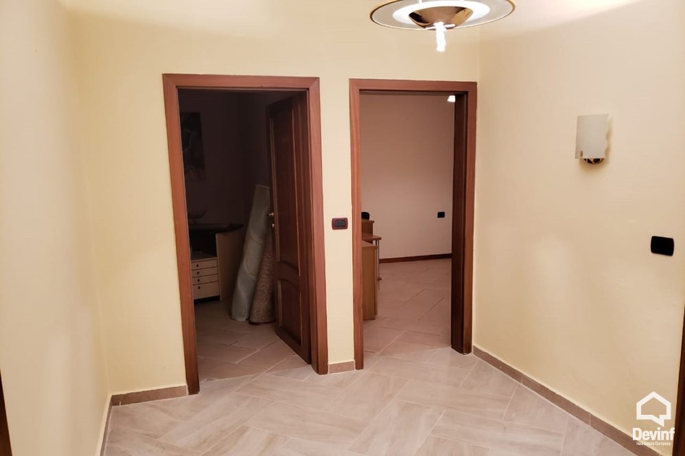 Tirane Qera Apartament 3+1 Ne qender te Tiranes, prane Ministrise se Arsimit apartament