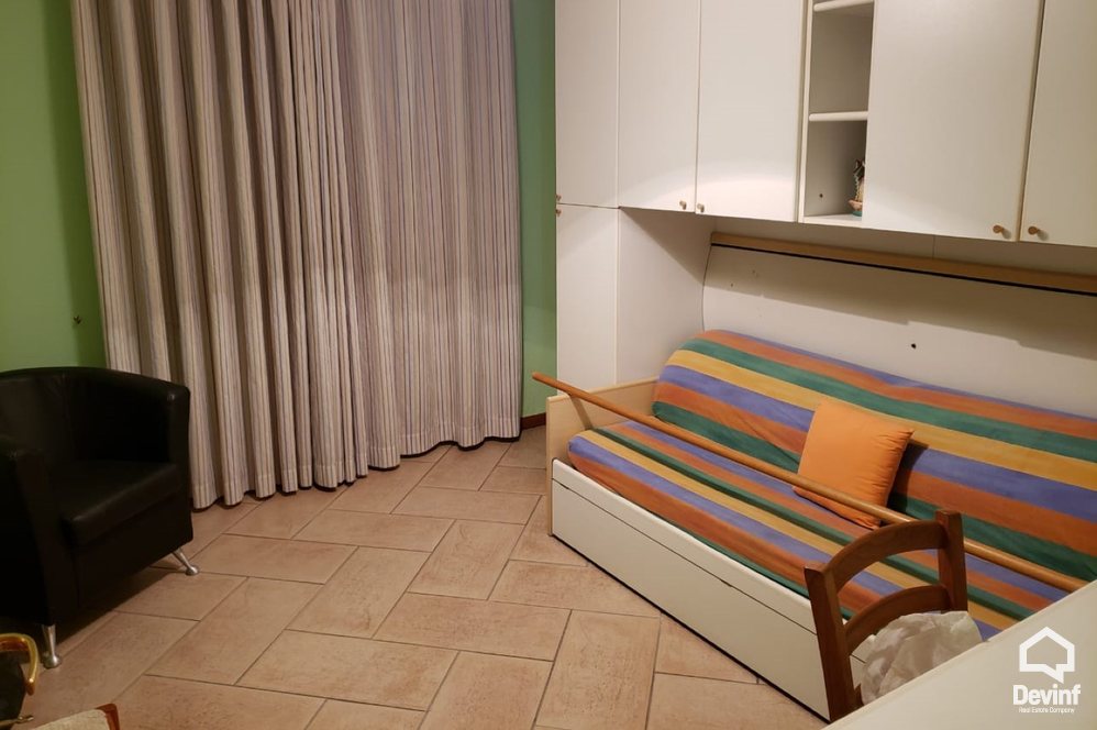 Tirane Qera Apartament 3+1 Ne qender te Tiranes, prane Ministrise se Arsimit apartament