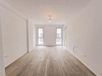 Apartament Shitje Univers City, prane QTU