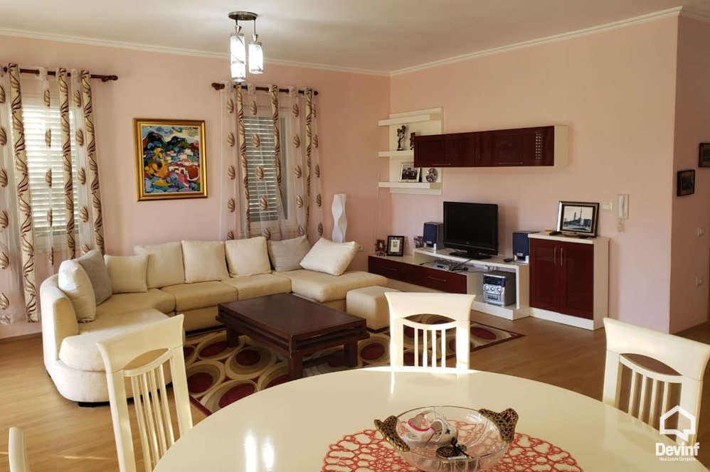 Tirane Shitje Vile  Vile ne zonen e Petreles vile