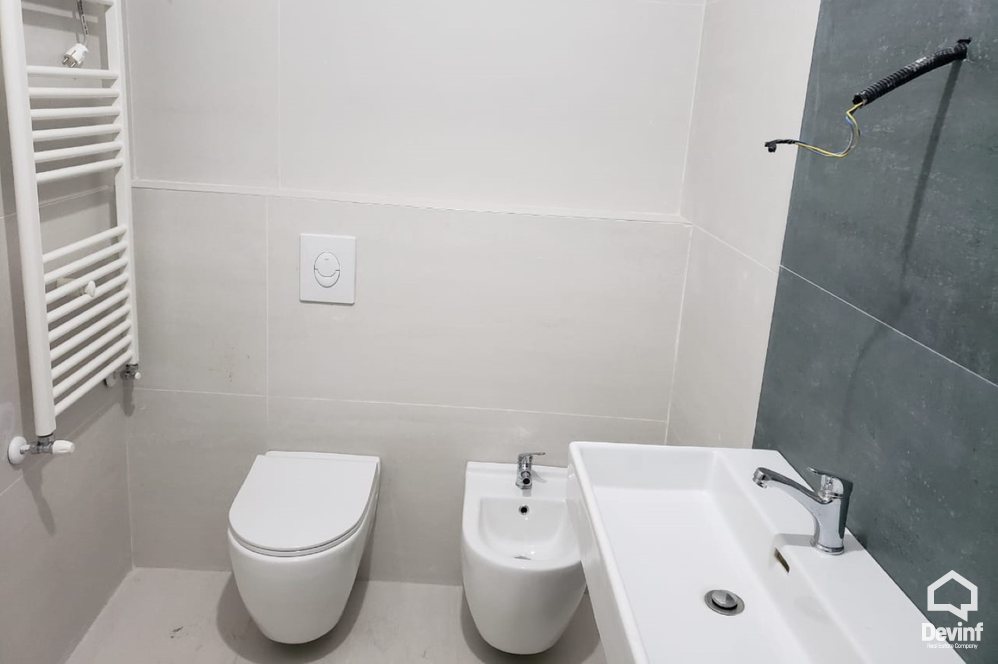 Tirane Qera Apartament 2+1+G Ne hyrje te Parkut te Madh te Tiranes apartament zyre