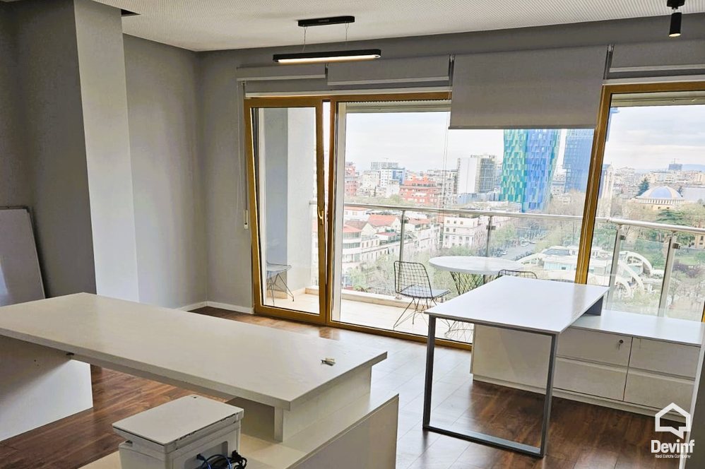 Tirane Qera Zyre 3+1 Zyre ne zonen e Bllokut apartament zyre