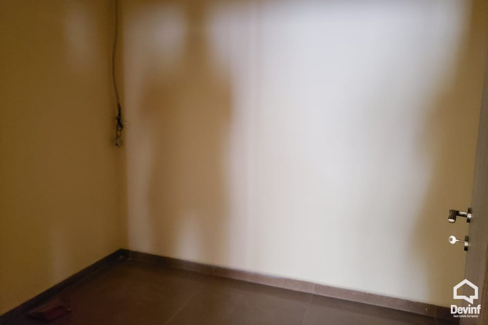 Tirane For Sale Office  In Kavaja Street Office