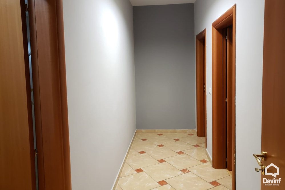 Tirane Qera Zyre 2+1+A Zyre ne qender te Tiranes zyre