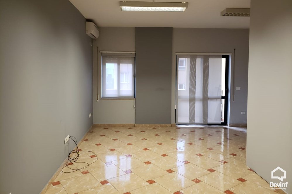 Tirane Qera Zyre 2+1+A Zyre ne qender te Tiranes zyre