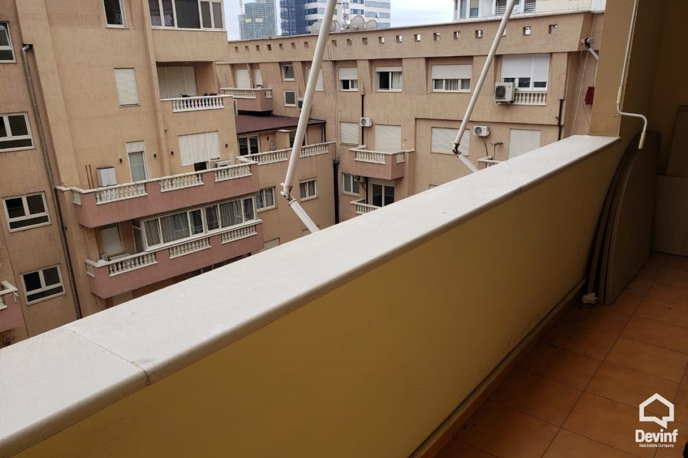 Tirane Qera Zyre 2+1+A Zyre ne qender te Tiranes zyre