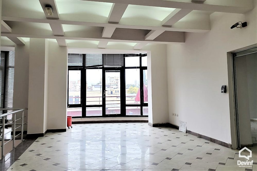 Tirane Shitje Zyre  Rruga Don Bosko, kompleksi Vizion Plus zyre kompleks rezidencial